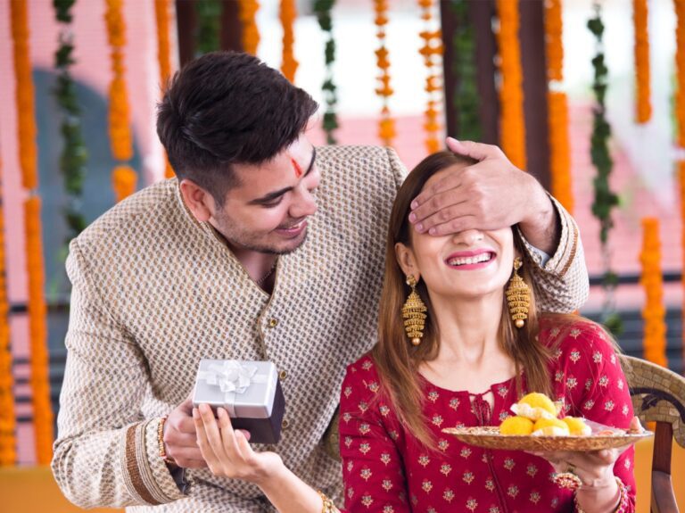 Personalised Gift Ideas For Your Brother On Rakhi 2022